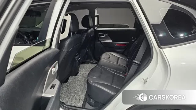 Kia Niro Plus 2022 Белый из Кореи, фото 2