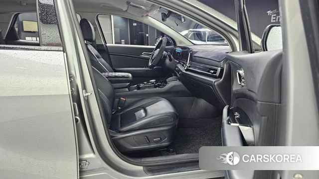 Kia Sportage 5th Generation 2021 Серебристо-серый из Кореи, фото 2