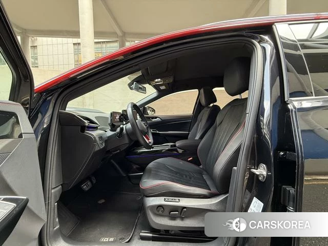 Volkswagen ID.6 X 2023 Черный из Китая, фото 2