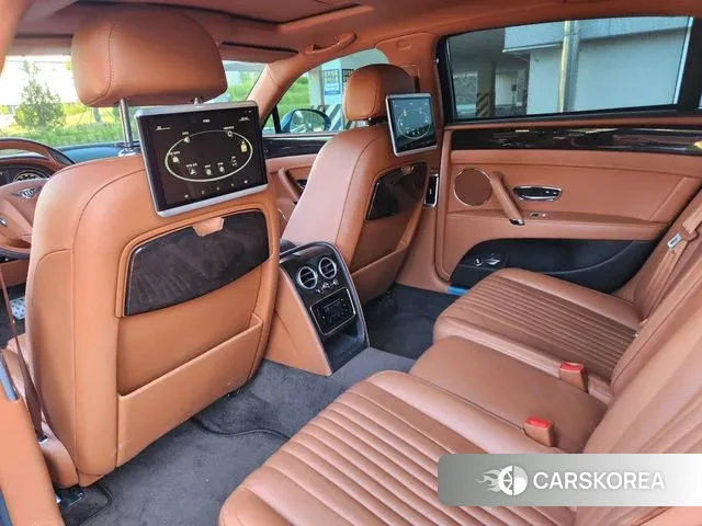 Bentley Flying Spur 2nd Generation 2018 Черный из Кореи, фото 2