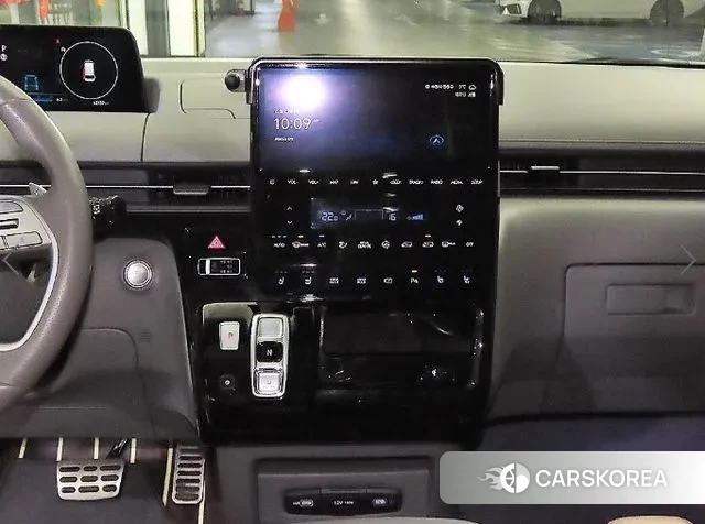 Hyundai Staria 2023 Белый из Кореи, фото 2