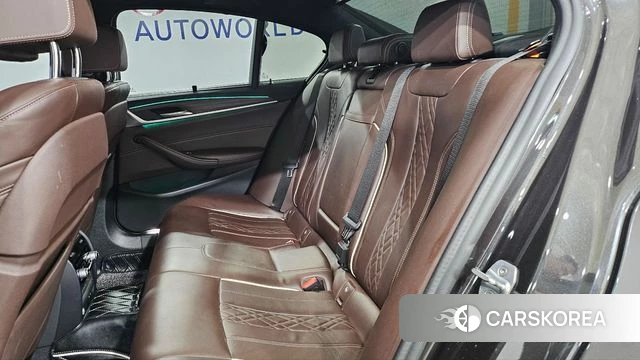 BMW 5 Series (G30) 2020 Серый из Кореи, фото 2