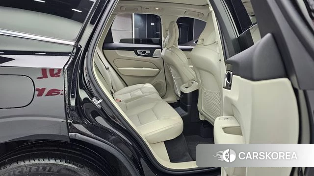 Volvo XC60 second Generation 2026 Черный из Кореи, фото 2