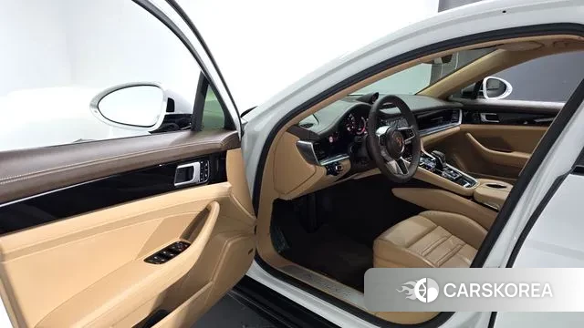 Porsche Panamera (971) 2018 Белый из Кореи, фото 2