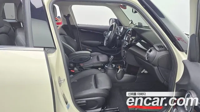 Mini Cooper 2020 Жемчужный цвет из Кореи, фото 2