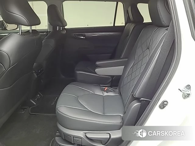 Toyota Highlander 4th Generation 2025 Белый из Кореи, фото 2