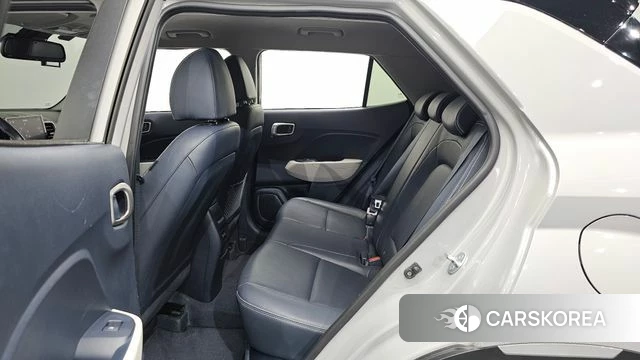 Hyundai Venue 2024 Серебристо-серый из Кореи, фото 2