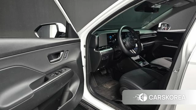 Hyundai Kona (SX2) 2025 Белый из Кореи, фото 2