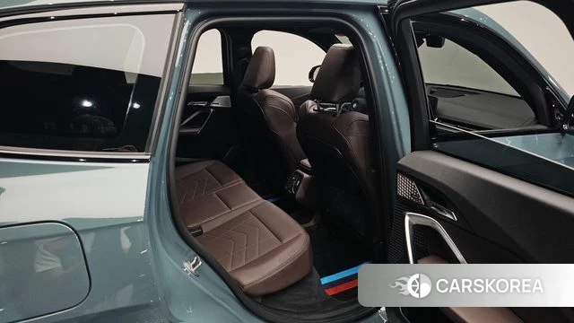 BMW iX1 (U11) 2023 Цвет галактики из Кореи, фото 2