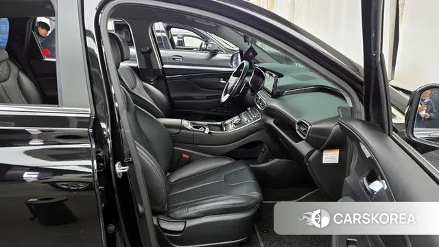 Hyundai The New Santa Fe 2021 Черный из Кореи, фото 2