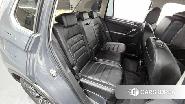 Volkswagen Tiguan second Generation 2022 Серый из Кореи, фото 2