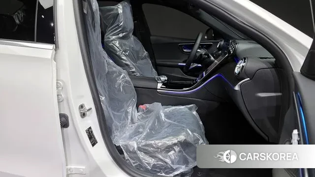 Mercedes-Benz C-Class W206 2025 Белый из Кореи, фото 2