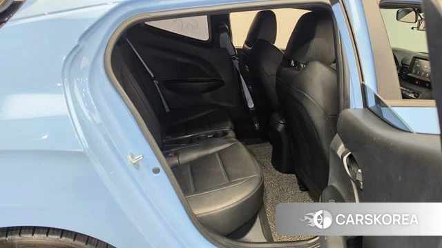 Hyundai Veloster (JS) 2018 Светло-серебряный цвет из Кореи, фото 2