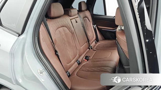 BMW X5 (G05) 2025 Серебристо-серый из Кореи, фото 2