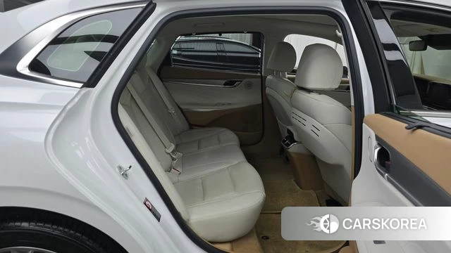 Hyundai The New Grandeur IG Hybrid 2020 Белый из Кореи, фото 2