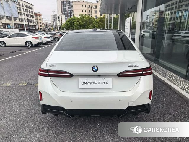 BMW 5 series 2024 Белый из Китая, фото 2