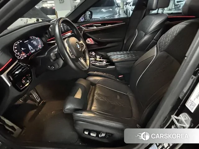 BMW 5 Series (G30) 2022 Серый из Кореи, фото 2