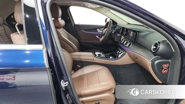 Mercedes-Benz E-Class W213 2020 Синий из Кореи, фото 2