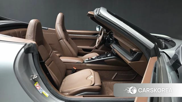Porsche 911(992) 2024 Серебристо-серый из Кореи, фото 2