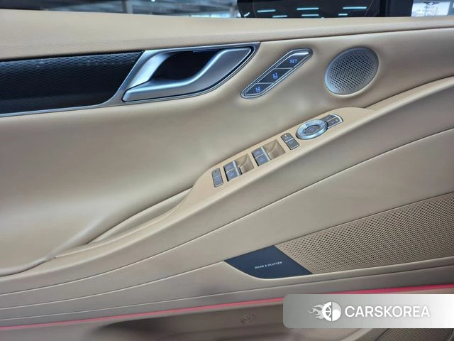 Genesis G80 (RG3) 2024 Черный из Кореи, фото 2