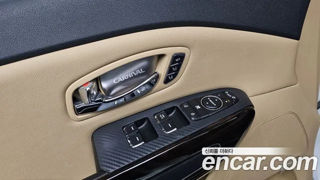 Kia The New Carnival 2018 Белый из Кореи, фото 2