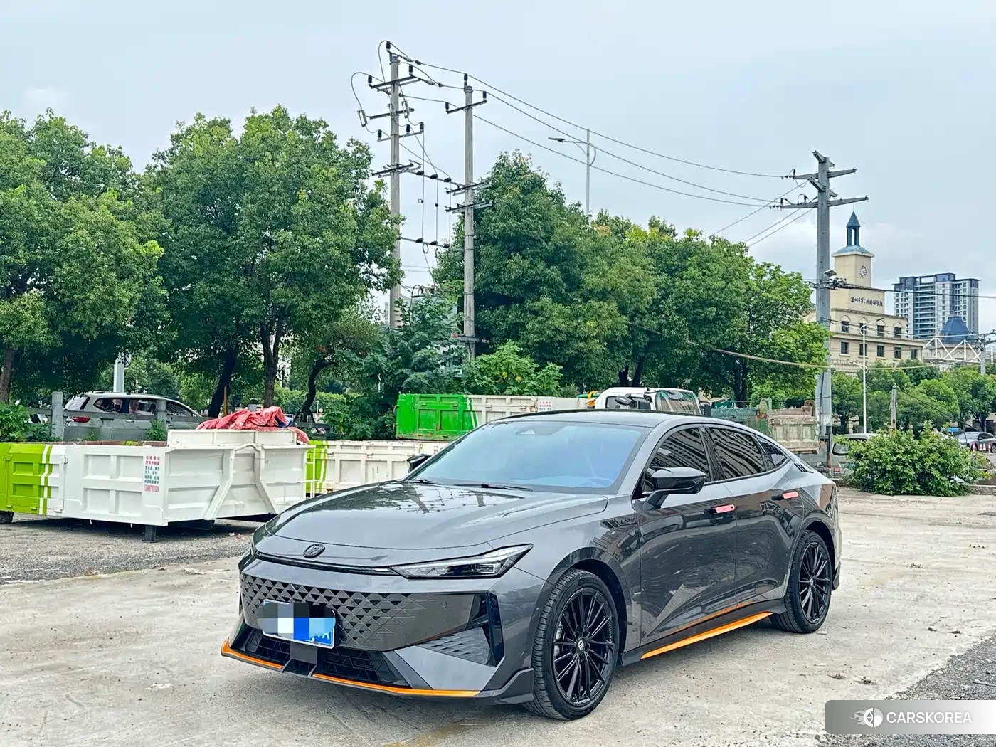 Chang'an UNI-V 2025 Silver/gray из Китая, фото 2