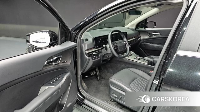 Kia The New Sportage 5th Generation Hybrid 2025 Черный из Кореи, фото 2