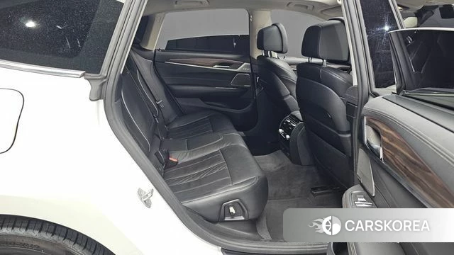 BMW 6 Series GT (G32) 2022 Белый из Кореи, фото 2