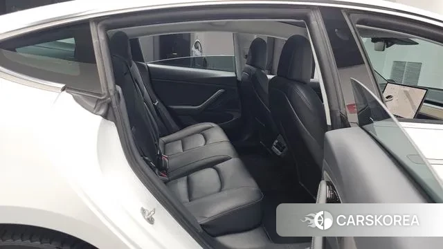 Tesla Model 3 2020 Белый из Кореи, фото 2