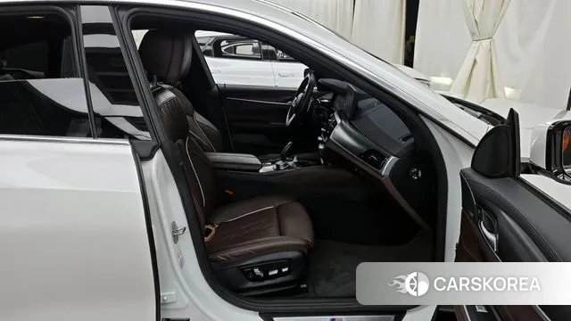 BMW 6 Series GT (G32) 2023 Белый из Кореи, фото 2