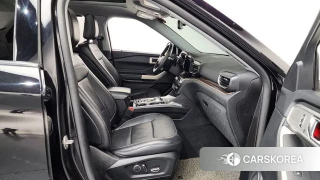 Ford Explorer 6th Generation 2020 Черный из Кореи, фото 2