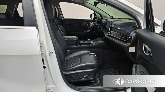 Kia Sportage 5th Generation Hybrid 2022 Белый из Кореи, фото 2