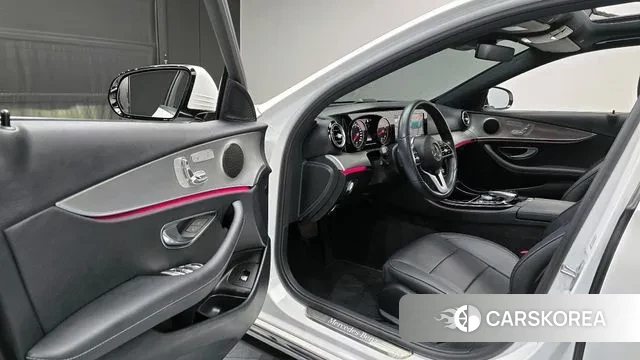 Mercedes-Benz E-Class W213 2019 Белый из Кореи, фото 2