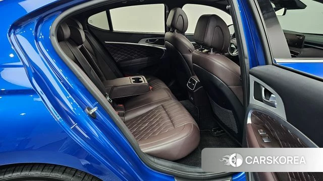 Genesis The New G70 2023 Синий из Кореи, фото 2