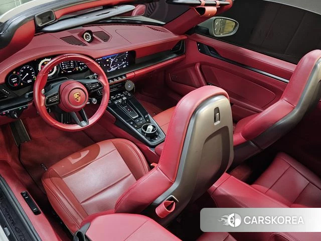 Porsche 911(992) 2022 Серебристо-серый из Кореи, фото 2