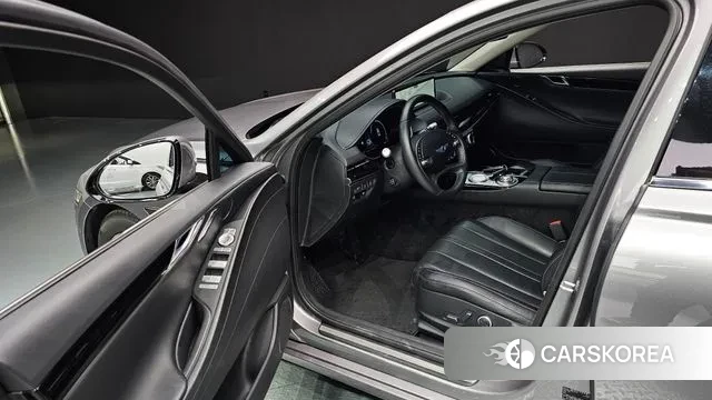 Genesis G80 (RG3) 2021 Серебряный из Кореи, фото 2