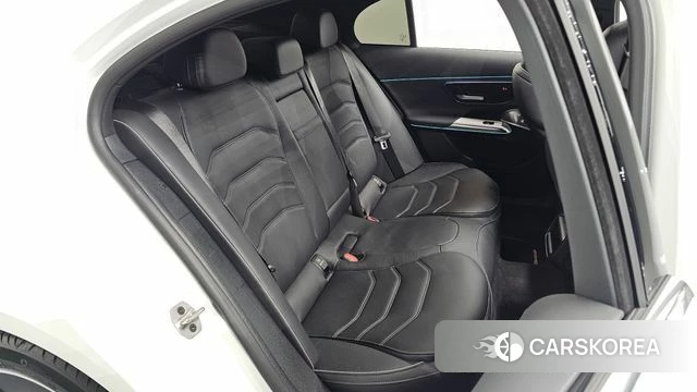 Mercedes-Benz E-Class W214 2024 Белый из Кореи, фото 2