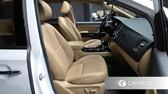 Kia The New Carnival 2018 Белый из Кореи, фото 2