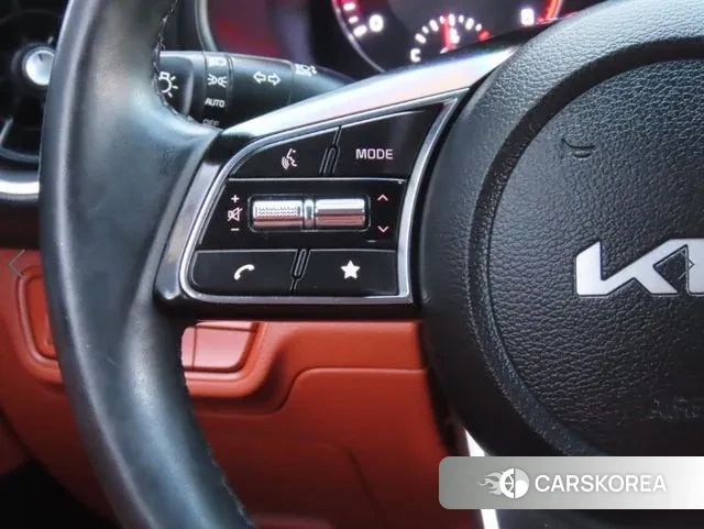 Kia The New K3 2nd generation 2022 Белый из Кореи, фото 2