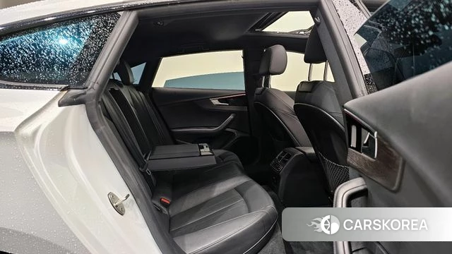 Audi A5 (F5) 2023 Белый из Кореи, фото 2