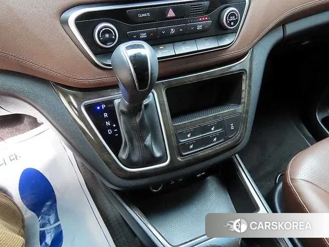 Hyundai The New Grand Starex 2018 Коричневый из Кореи, фото 2