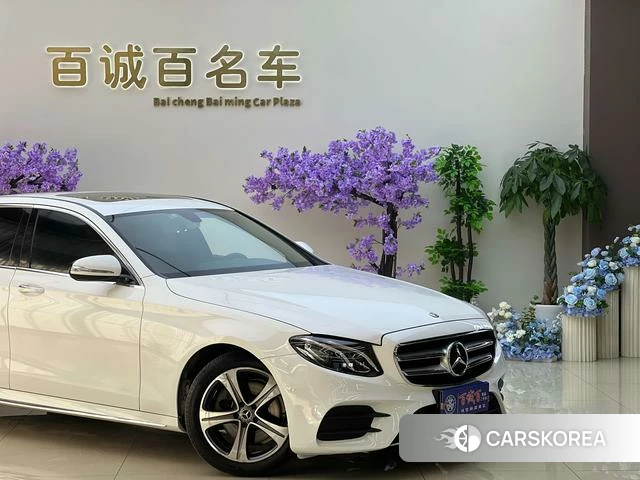 Mercedes-Benz E-class 2018 Белый из Китая, фото 2