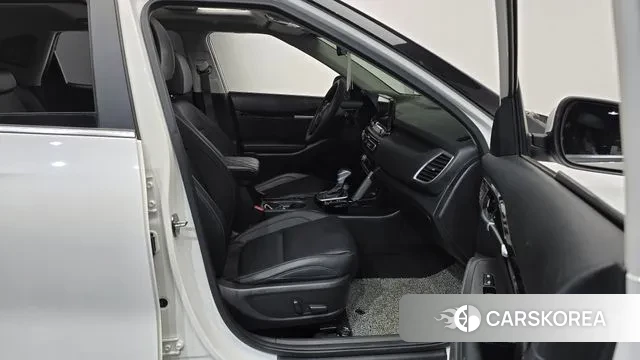 Kia Seltos 2022 Белый из Кореи, фото 2