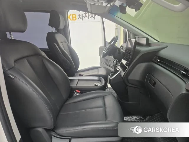 Hyundai Staria 2024 Белый из Кореи, фото 2