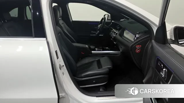 Mercedes-Benz GLA - Class H247 2021 Белый из Кореи, фото 2