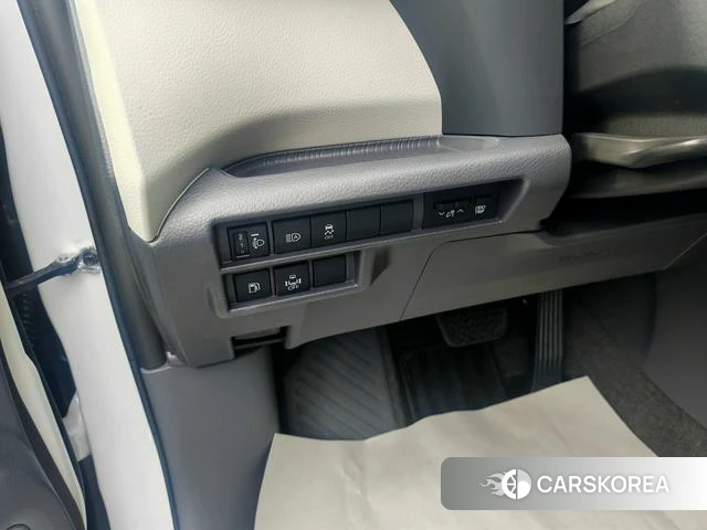 Toyota Grevia 2024 Белый из Китая, фото 2