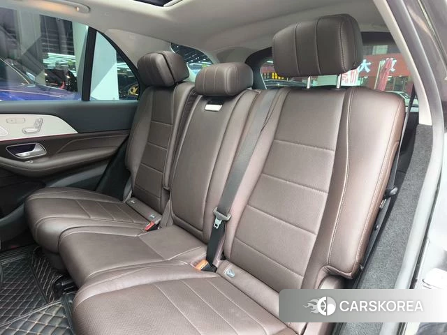 Mercedes-Benz GLE (import) 2021 Черный из Китая, фото 2