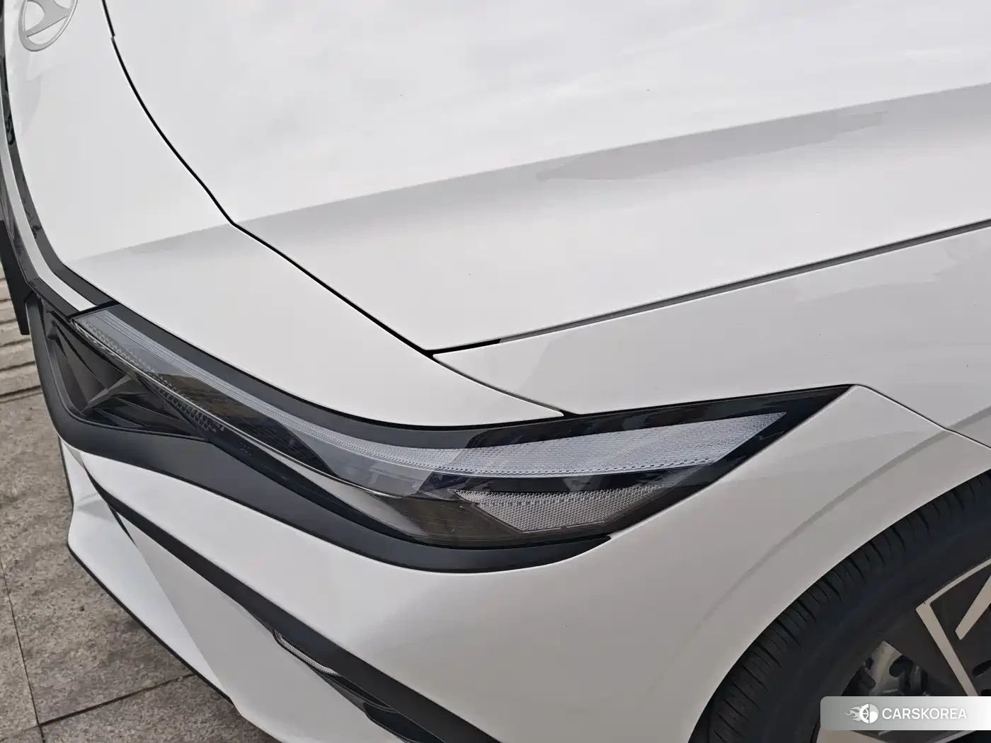 Hyundai Elantra 2026 Белый из Китая, фото 2