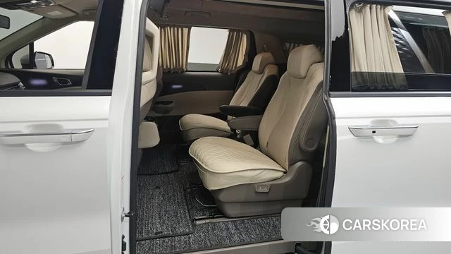 Kia Carnival 4th generation 2023 Белый из Кореи, фото 2