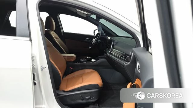 Kia Sportage 5th Generation 2024 Белый из Кореи, фото 2